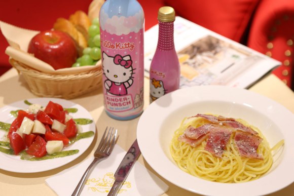 In arrivo il primo ristorante di Hello Kitty!