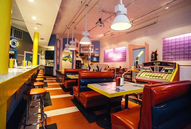  Il Bar Max diventa realtà: arriva il diner di Bayside School