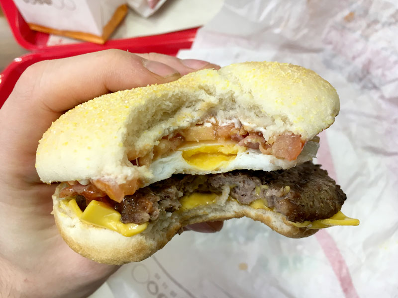 The King Wowo - Abbiamo provato il nuovo panino di Burger King al posto vostro