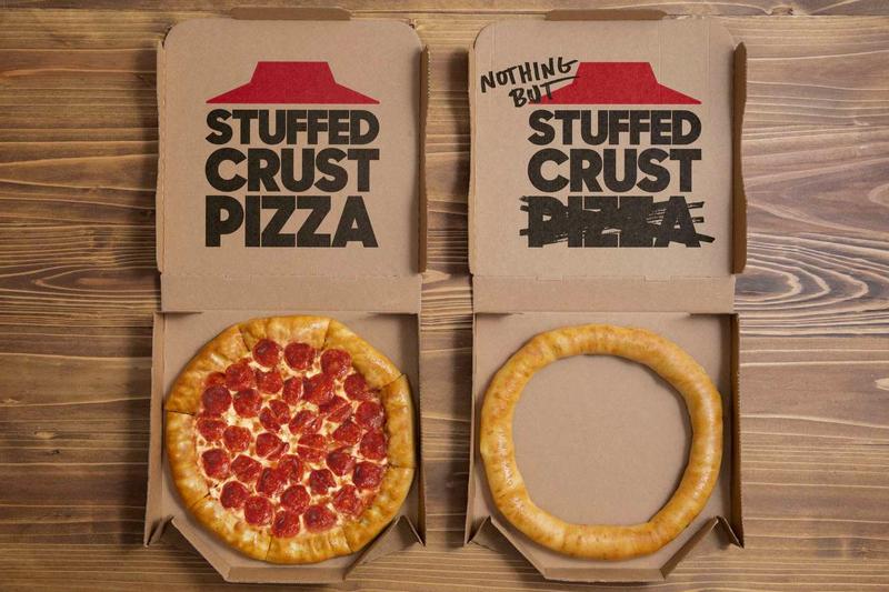  Pizza Hut celebra i 25 anni della sua Stuffed Crust Pizza