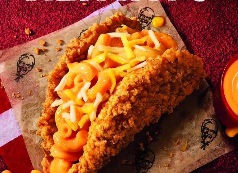  Il nuovo taco di pollo fritto e Mac ‘N Cheese di KFC Singapore
