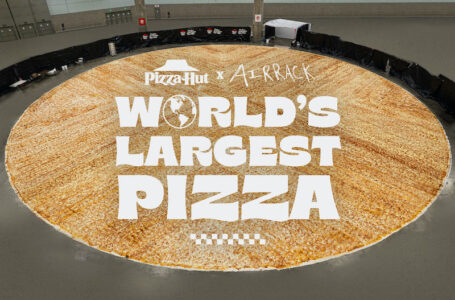 Pizza Hut raggiunge il Guinness World Record per la pizza più grande del mondo